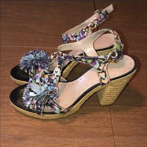 Tahari vintage platform heels, 9 1/2
